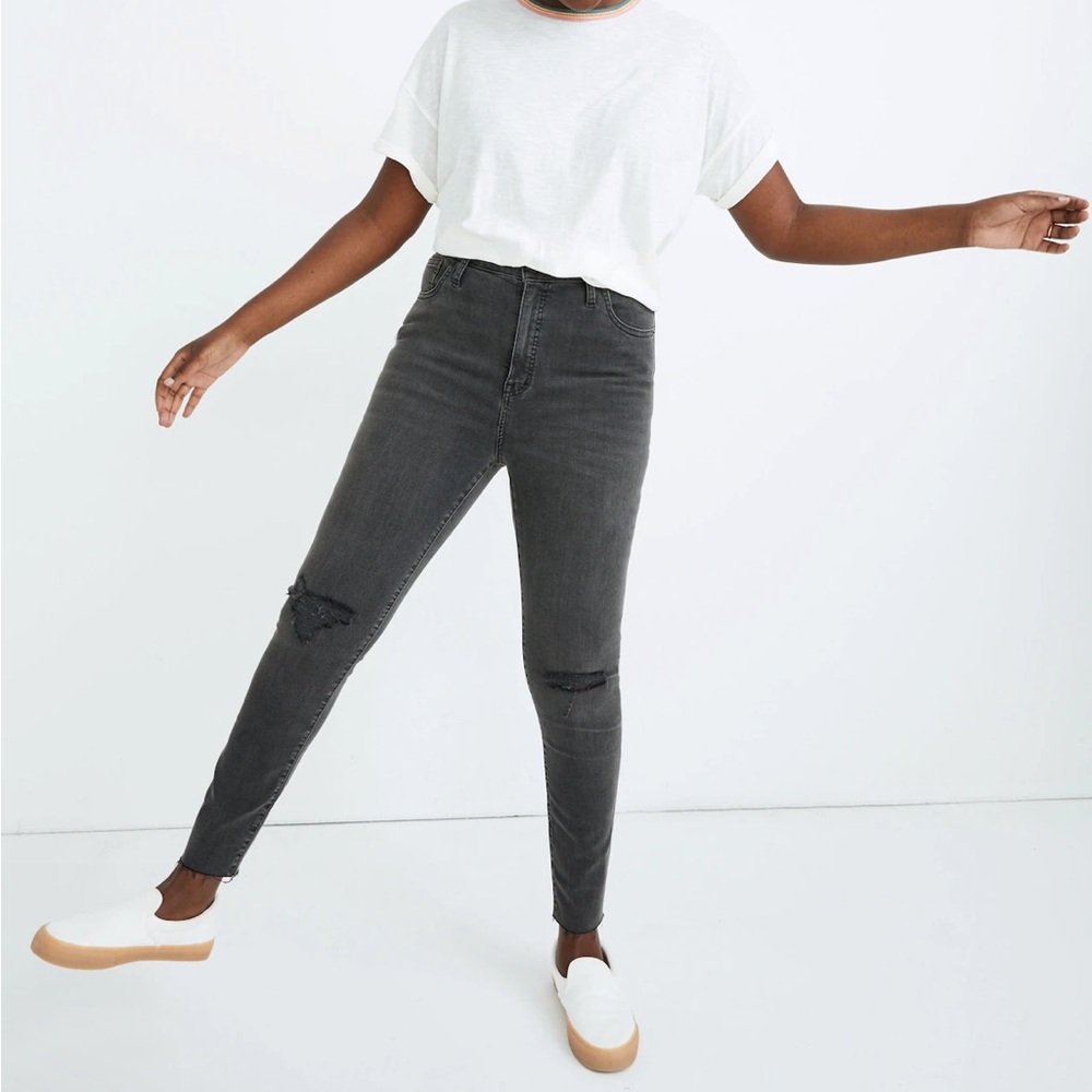 Madewell Tall Curvy High-Rise Skinny Jeans in Black Sea